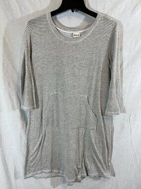 Be Yourself Women’s Sleepwear Large Gray And White Striped Nightgown